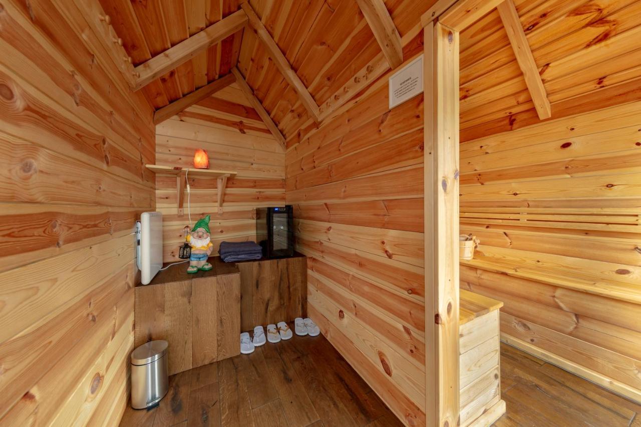 Iceland Sjf Villa, Hot Tub & Outdoor Sauna Amazing Mountains And City View Over 레이캬비크 외부 사진