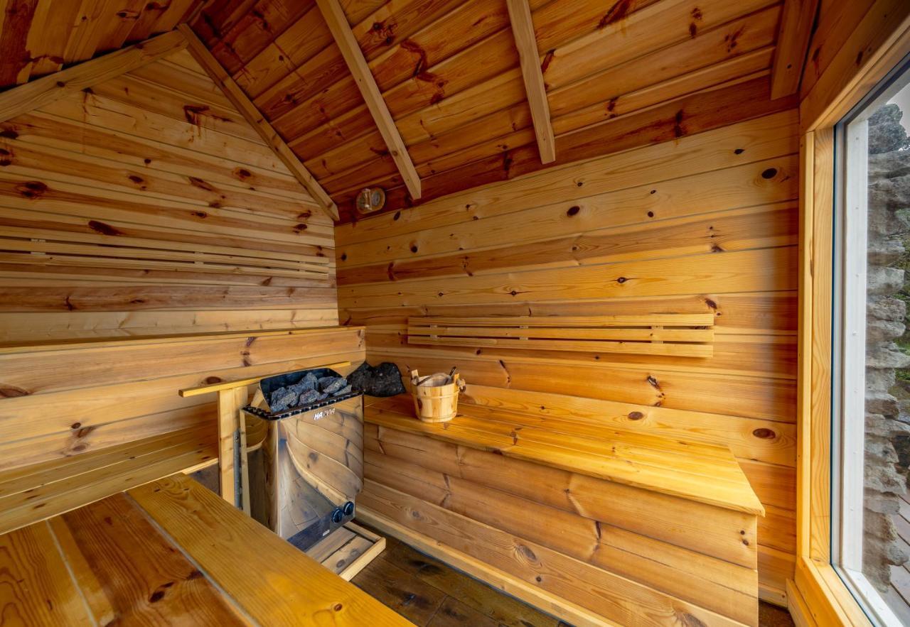 Iceland Sjf Villa, Hot Tub & Outdoor Sauna Amazing Mountains And City View Over 레이캬비크 외부 사진