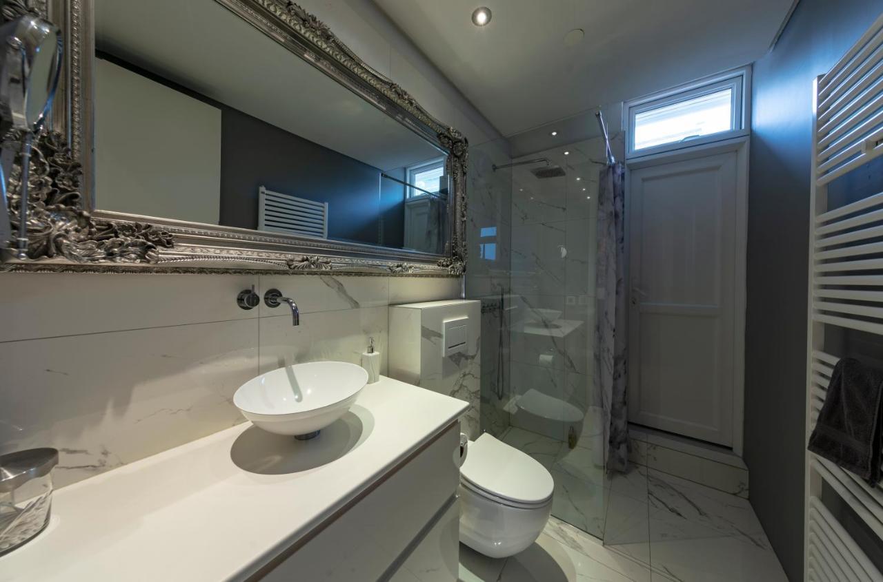 Iceland Sjf Villa, Hot Tub & Outdoor Sauna Amazing Mountains And City View Over 레이캬비크 외부 사진
