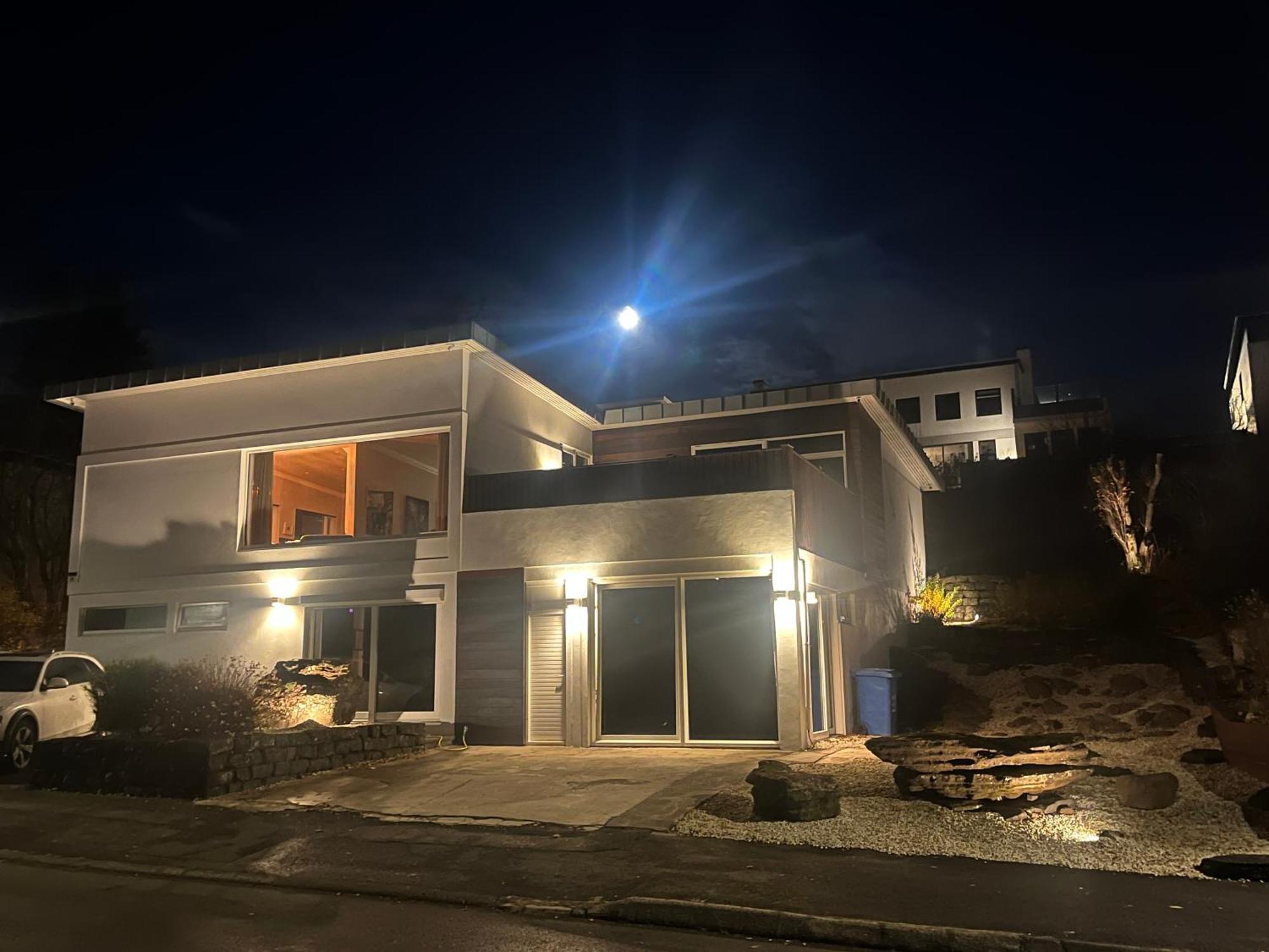 Iceland Sjf Villa, Hot Tub & Outdoor Sauna Amazing Mountains And City View Over 레이캬비크 외부 사진